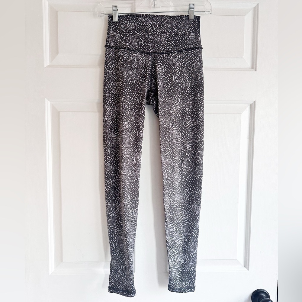 Aerie High Rise Gray Printed Leggings Size Small